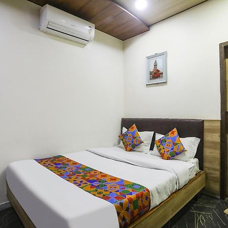Fabhotel Vedanta Inn - Nr Sitabudli Fort ナーグプル エクステリア 写真